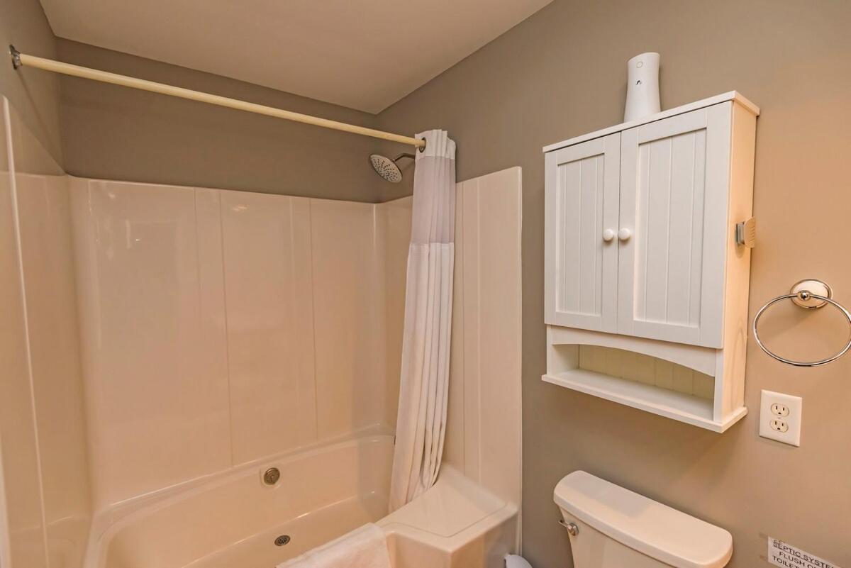 5bedrooms,bigboulder&jackfrost Ski, Hottub,splitrock Waterpk,linens! Holiday home *