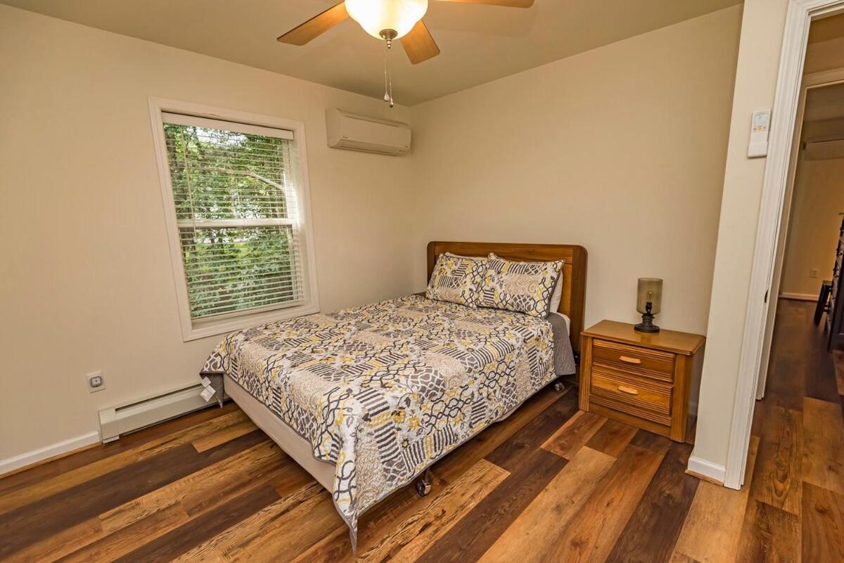 Holiday home 5bedrooms,bigboulder&jackfrost Ski, Hottub,splitrock Waterpk,linens!