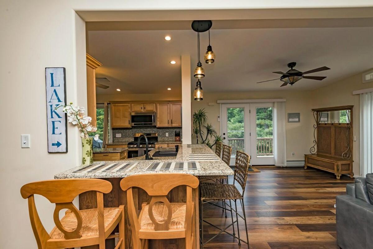 5bedrooms,bigboulder&jackfrost Ski, Hottub,splitrock Waterpk,linens! Holiday home *